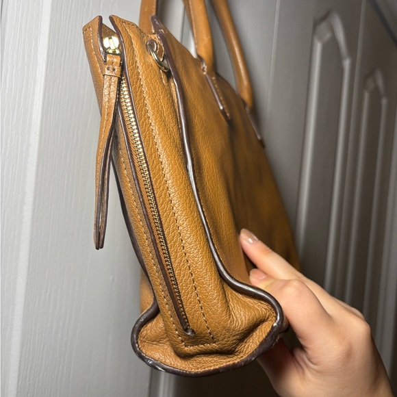 Tory Burch Tan Leather Tote Bag - Picture 5 of 5